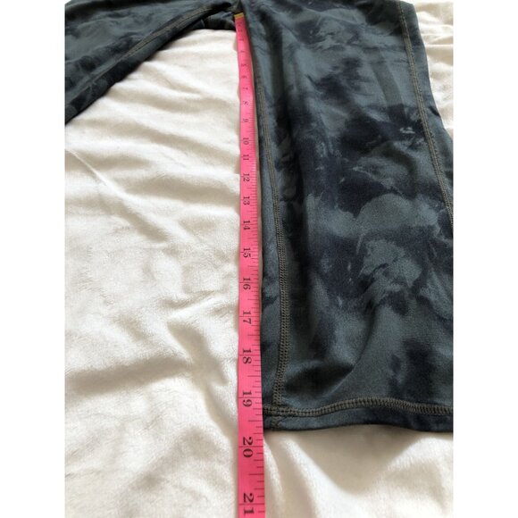 Athleta Women's Medium Tie-Dye Capri Leggings High Rise Athleticwear Gym Yoga - Picture 10 of 12
